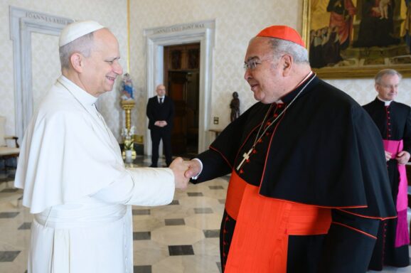Papa Leão XIV recebe Cardeal Orani João Tempesta em audiência privada no Vaticano